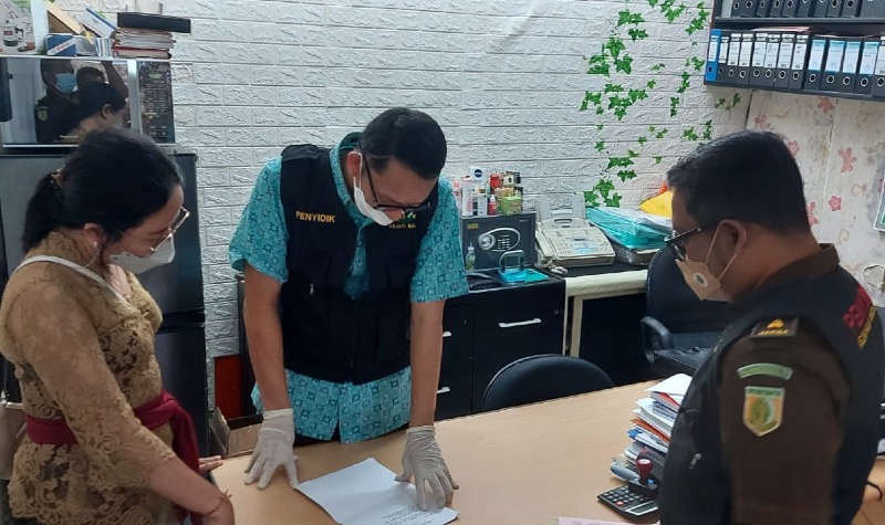Tim Penyidik Pidsus Kejati Bali Geledah Kantor UPTD PAM PUPR KIM Pemprov Bali