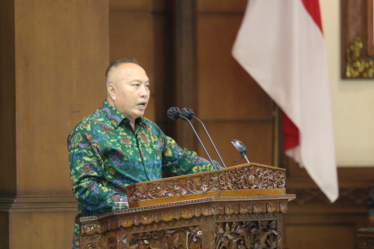 Fraksi Gabungan DPRD Bali Minta Usaha di Bali Mampu Berikan Kontribusi PAD