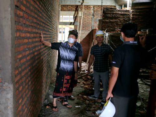 Pembangunan Gedung Rawat Inap Interna dan Bedah di RSUD Klungkung Molor,Bupati Suwirta Kecewa Catatan Monev Tak Digubris