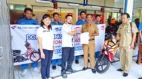 Penyerahan Donasi ke SMKN 1 denpasar