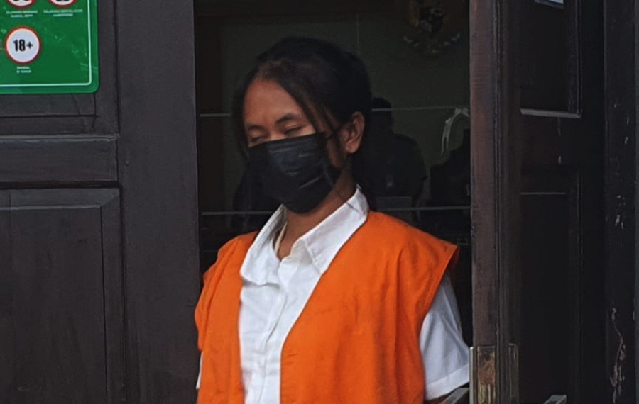 Jaksa Tuntut Mucikari Cewek Open BO 4 Tahun Penjara dan Denda Rp 100 Juta
