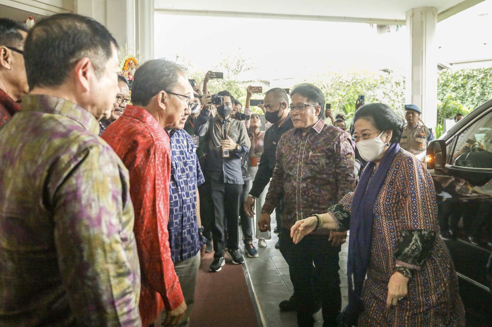Dampingi Presiden RI ke-5, Bupati Giri Prasta Hadiri Seminar Haluan Pembangunan Bali