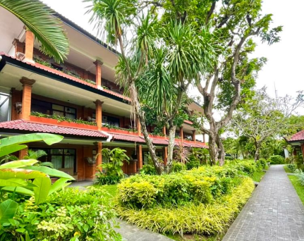 The Cakra Hotel