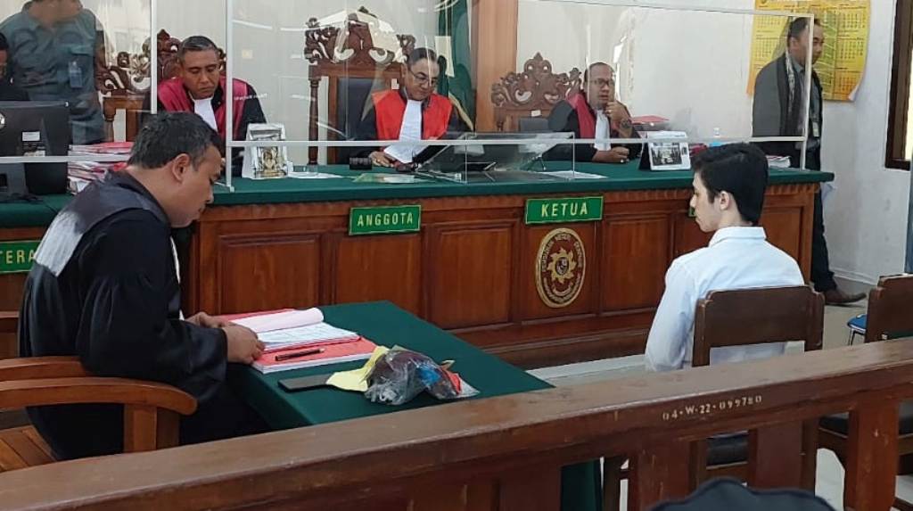 Terlibat Kasus Narkotika, Pria Asal Banyuwangi Disidang