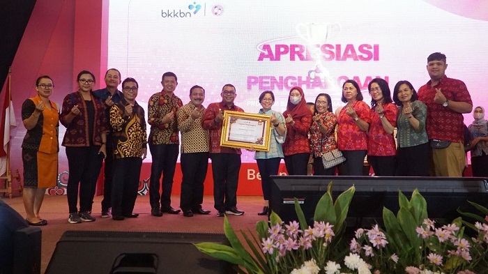 Bali Sabet Empat Penghargaan Apresiasi Tenaga Lini Lapangan BKKBN