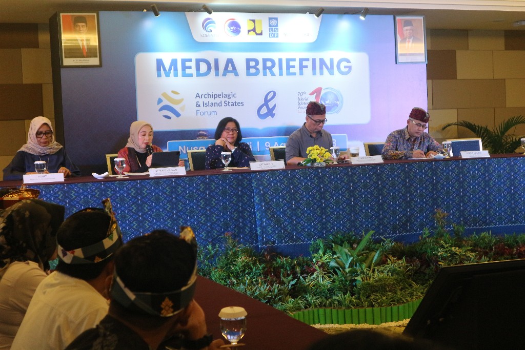 Media briefing KTT AIS Forum