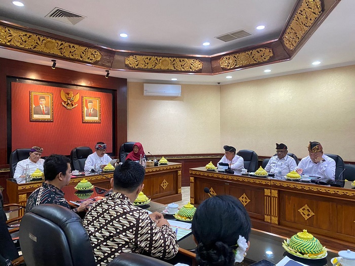 Wagub Bali, Stafsus Wapres, dan Pejabat Lintas Sektor Bahas Stunting