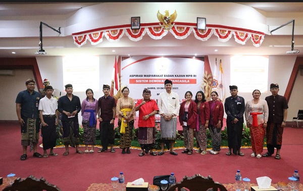 Anggota MPR RI Agung Rai Wirajaya Serap Aspirasi Mahasiswa UNR