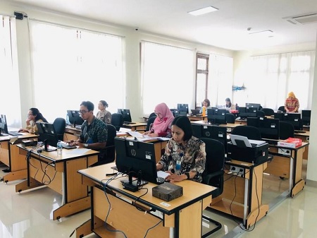 13 Pustakawan UPT Perpustakaan Unud Ikuti Sertifikasi Kompetensi