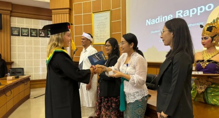 KUI Unud Hadiri Graduation Ceremony Mahasiswa Internasional Program Sport Dan Physiotherapy