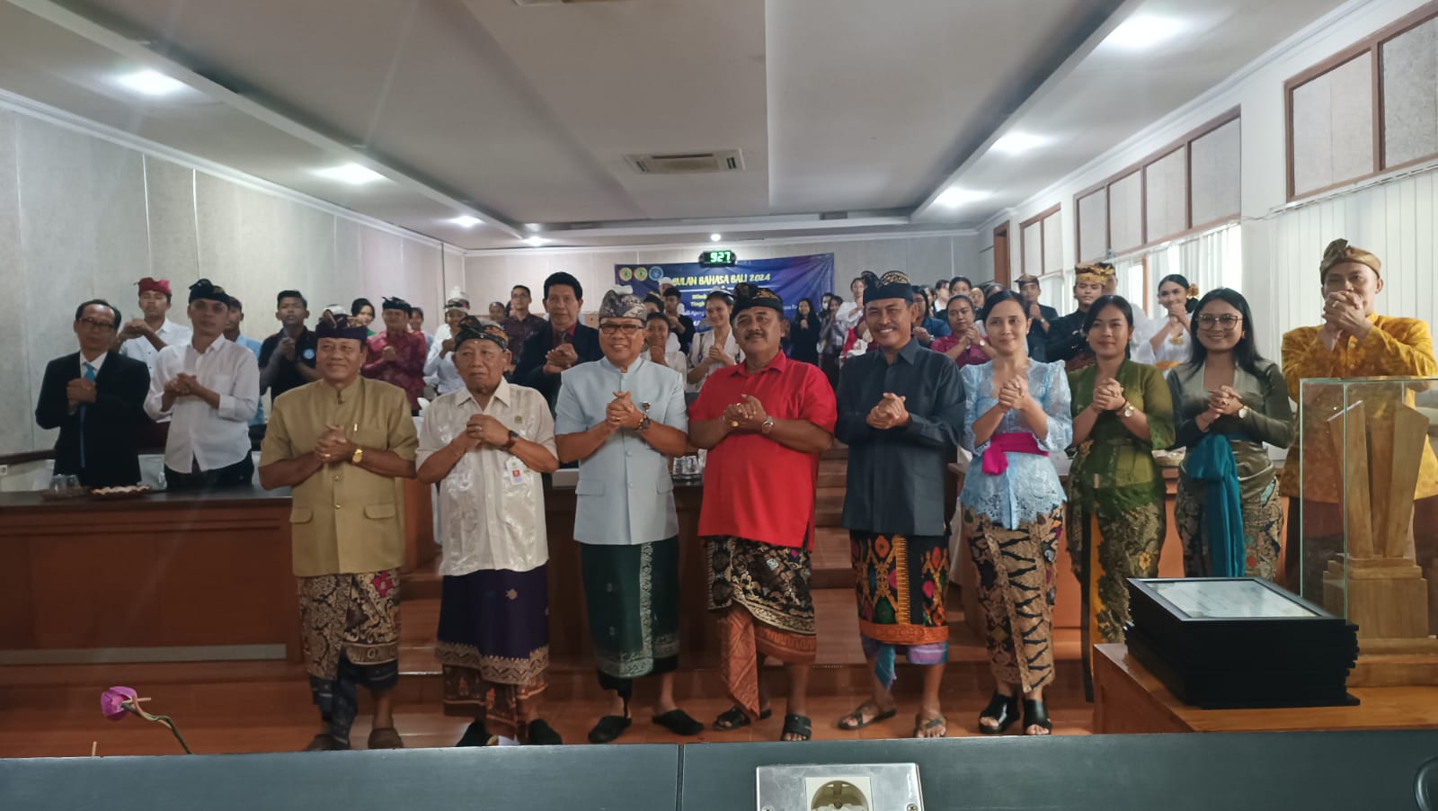 Semarak Bulan Bahasa Bali di UPMI, Para Juara Dijanjikan Beasiswa Sarjana