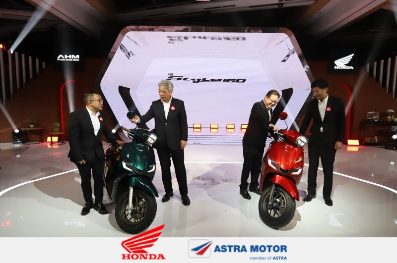 Siap Jadi Pusat Perhatian, AHM Hadirkan Skutik Premium Fashionable New Honda Stylo 160
