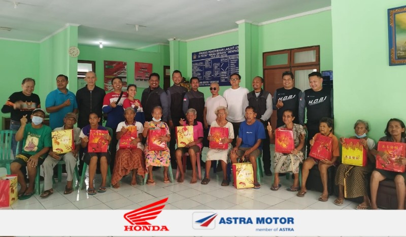 Semarakkan Perayaan Imlek, Komunitas Honda Big Bike Bali Berbagi ke Panti Jompo Tresna Werda Wana Seraya