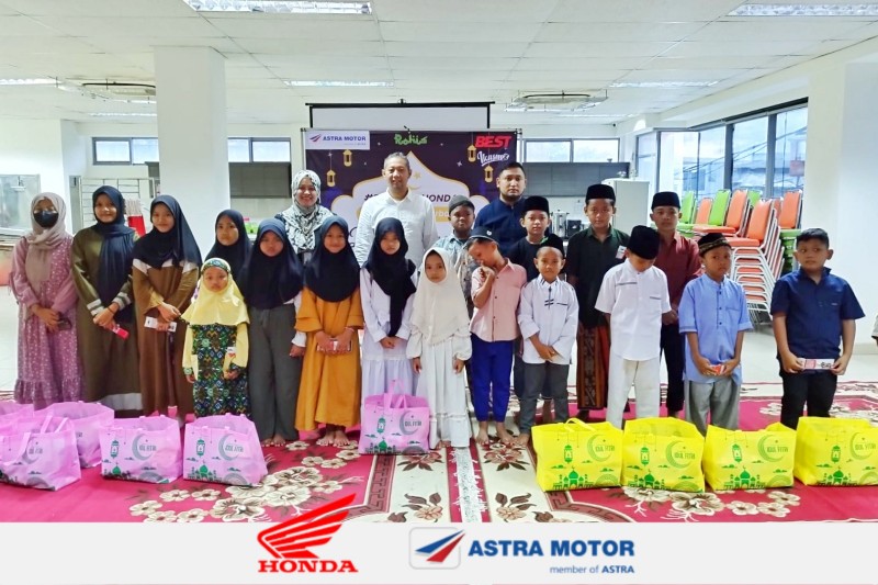 Ikatan Karyawan Rohani Islam Astra Motor Bali Berbagi Berkah Ramadhan Bersama Anak Yatim