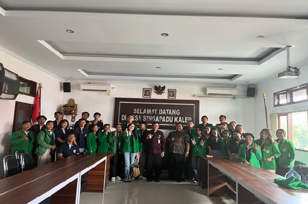 Unmas Denpasar Terjunkan Mahasiswa di Desa Singapadu Kaler, Kecamatan Sukawati, Buktikan Semangat Pengabdian pada Masyarakat