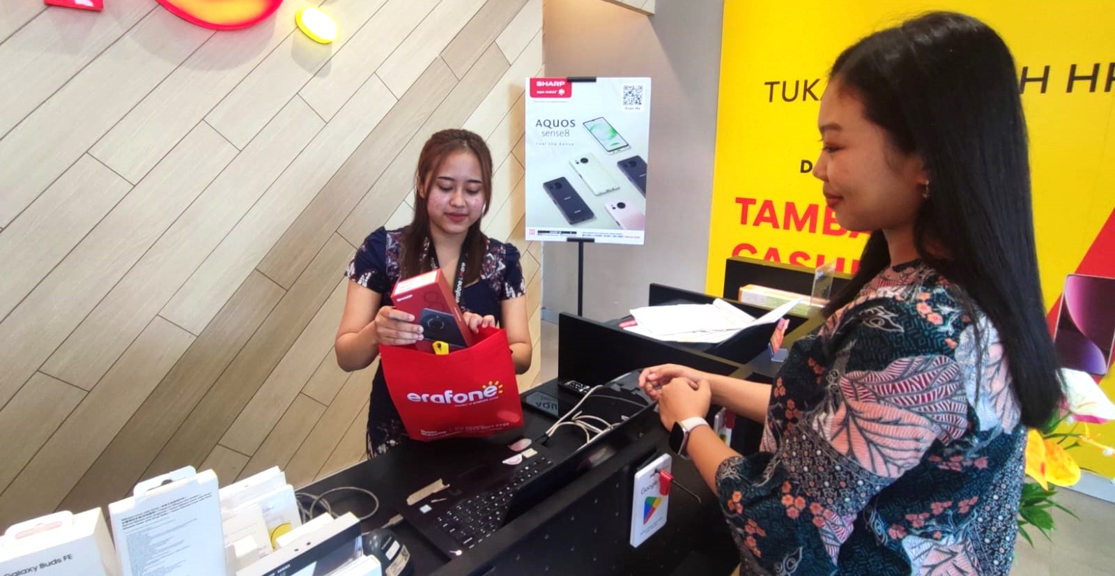 Lakukan Ekspansi Pasar Sharp Smartphone Hadir di Pulau Bali