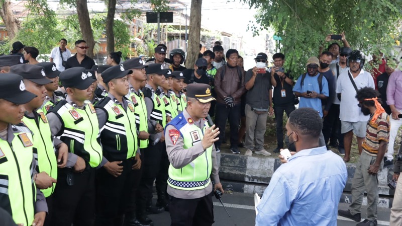 Demo Hari Buruh Sedunia Dikawal Polisi, Ada Mahasiswa Papua Hingga Ormas