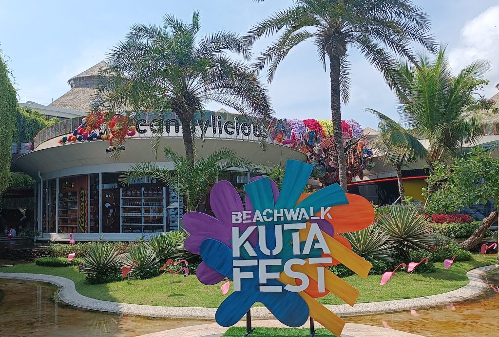 Beachwalk kuta festival