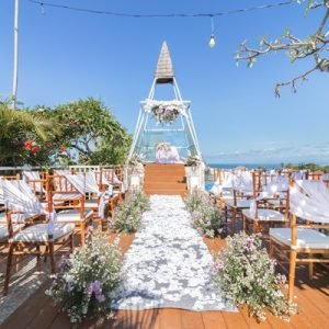 Dengan kapasitas hingga 100 orang, FOX Jimbaran Beach Bali menyediakan suasana yang ideal untuk berbagi momen spesial. (ist)