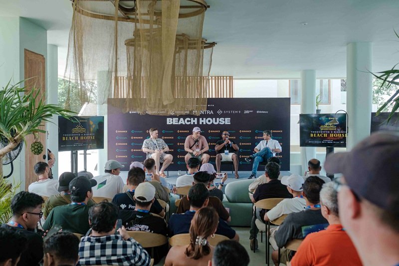 Tokocrypto Beach Hous Coinfest Asia[1]