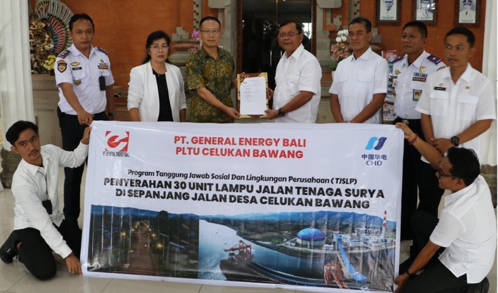 u22-geb-penyerahan-lampu