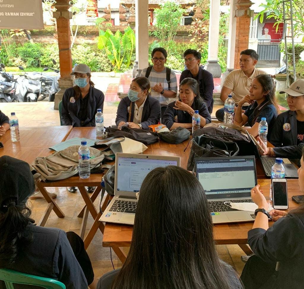 u10-IMG-20251112-WA0001