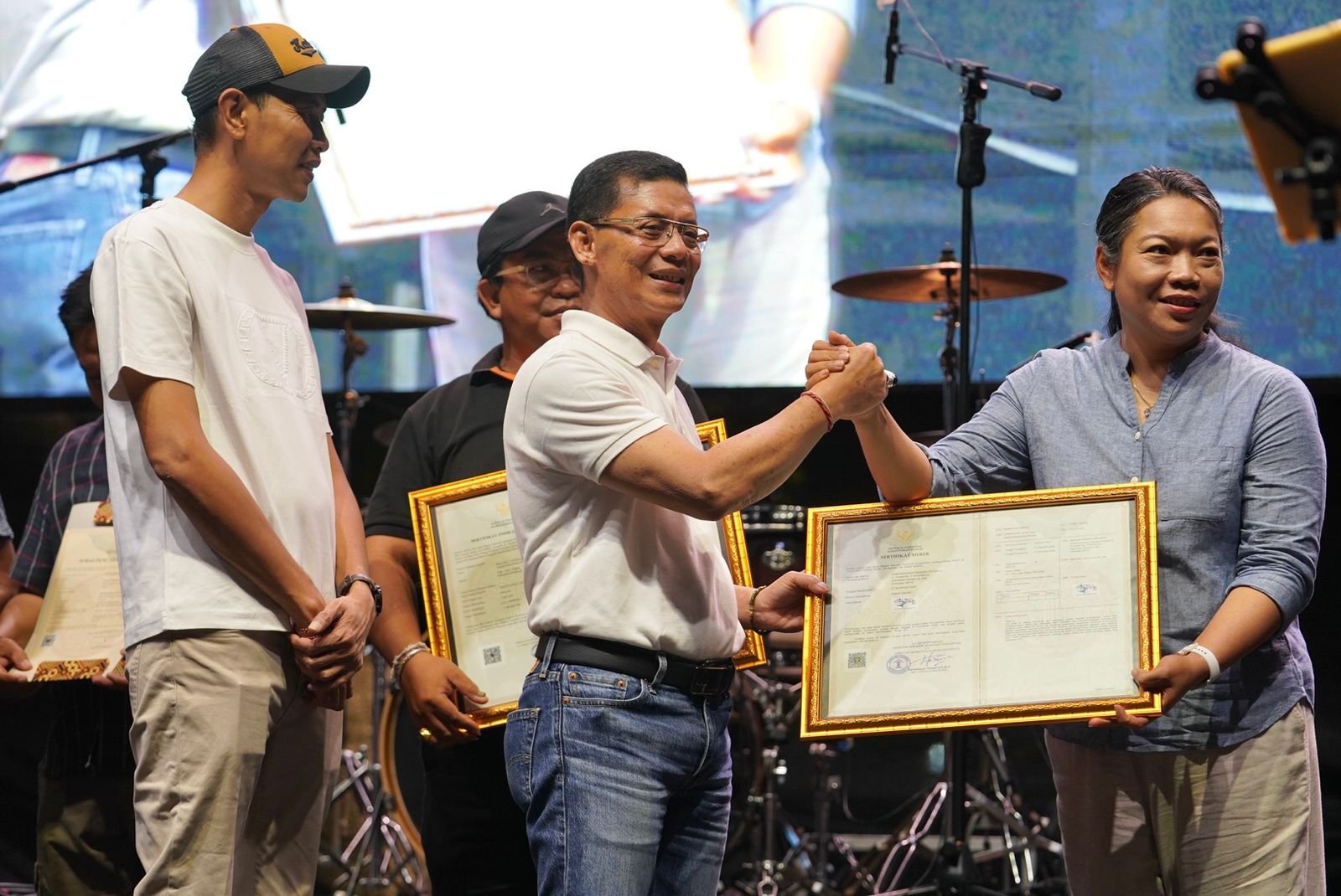 u21-IMG-20251109-WA0228