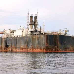 u22-kapal-Floating-Storage-Offloading-FSO-Cinta-Natomas-yang-sudah-lama-karam-di-perairan-Pelabuhan-Celukan-Bawang