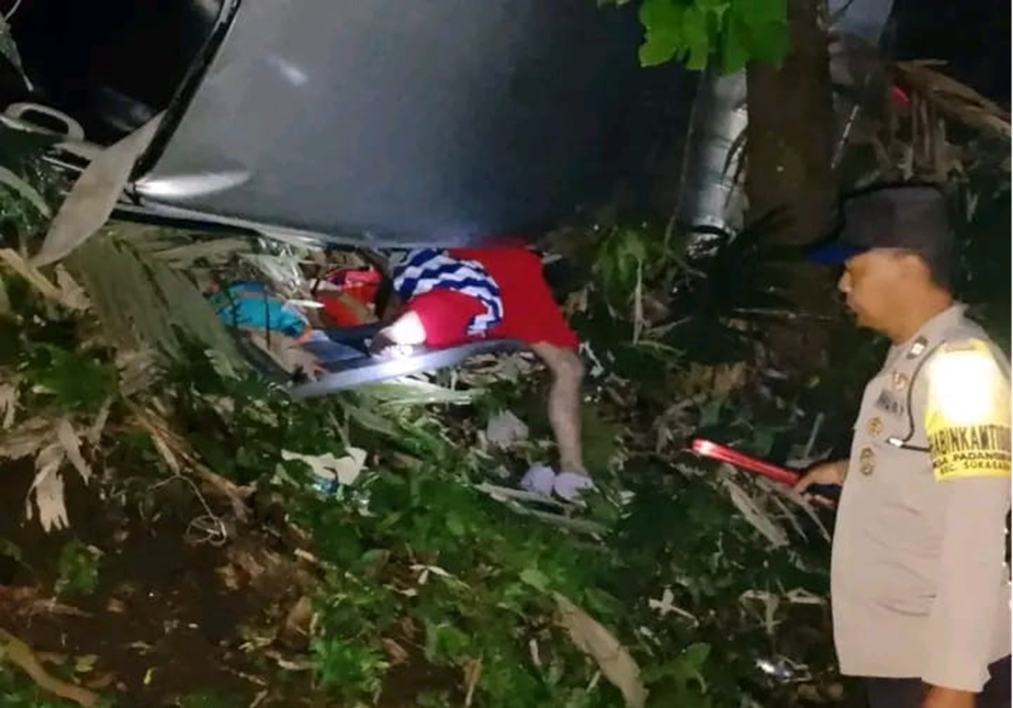 u22-kecelakaan-Tunggal-yang-mengakibatkan-lima-wisatawan-Tiongkok-meninggal