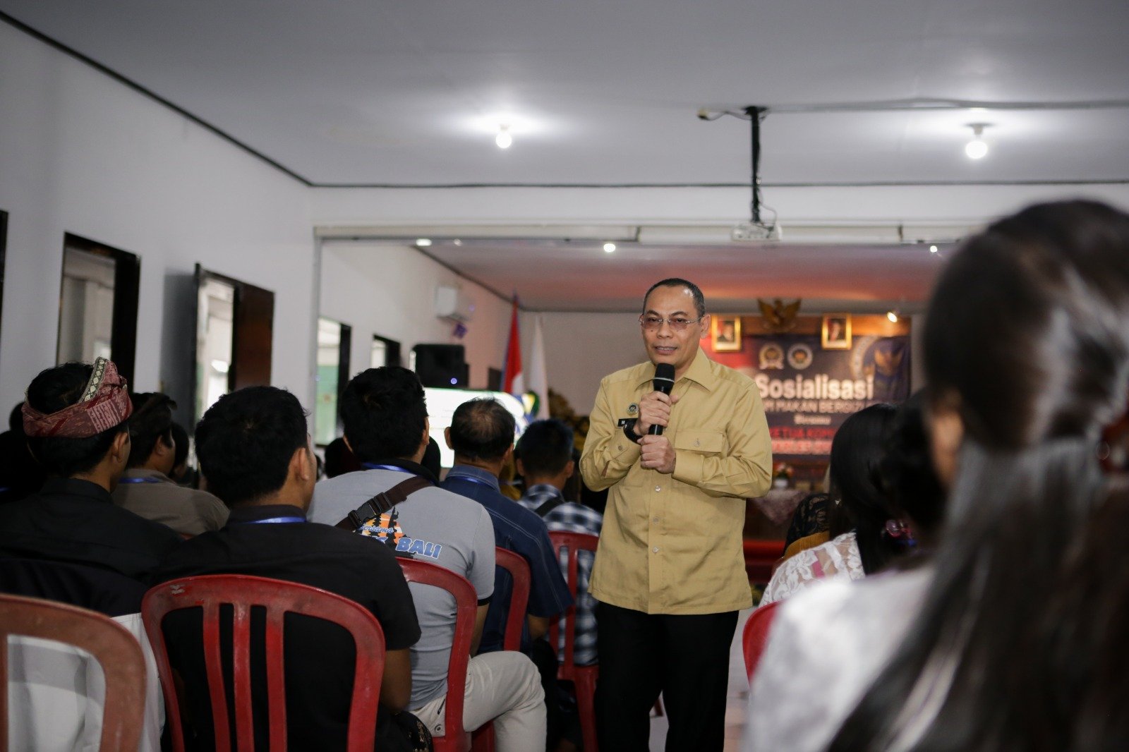 u3-MBG-di-Desa-Dajan-Peken