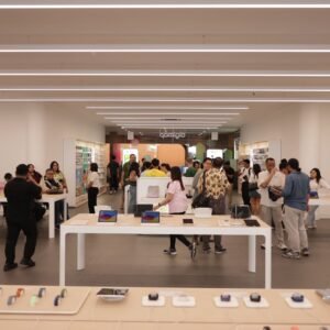 Suasana peluncuran MacBook Neo disalah satu gerai Digimap.