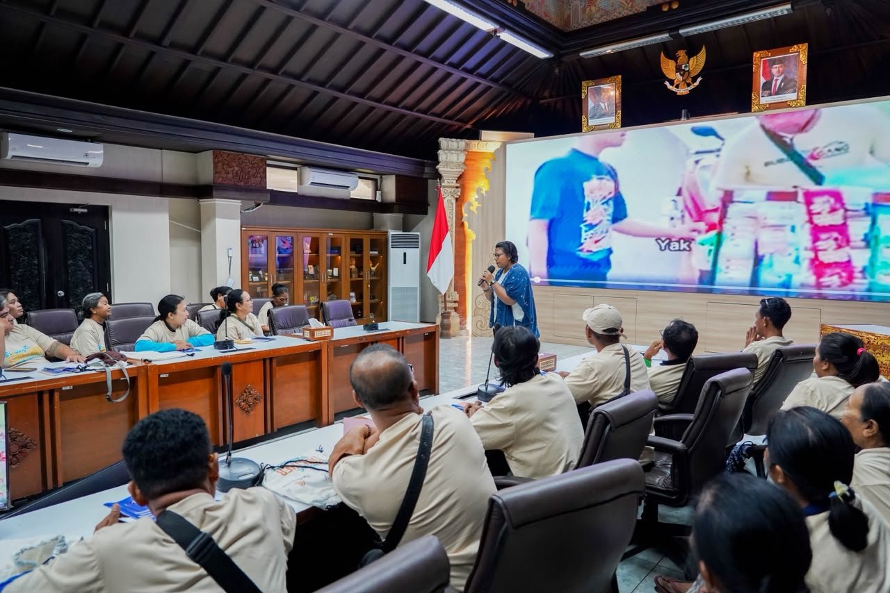 ITDC-gelar-pelatihan-wirausaha-pedagang-pantai-di-The-Nusa-Dua
