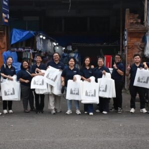 Jaringan-Hotel-Ascott-Bali-bagikan-ratusan-tote-bag-ramah-lingkungan