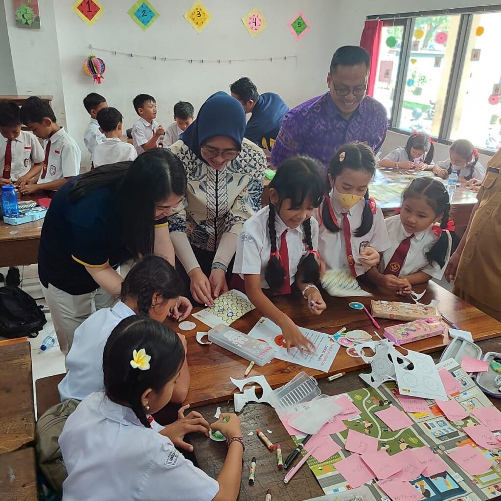Maybank Indonesia Bersama PJI, Edukasi 2000 Siswa dan Guru Melek Literasi Keuangan lewat Program.
