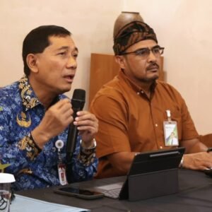 1000723586