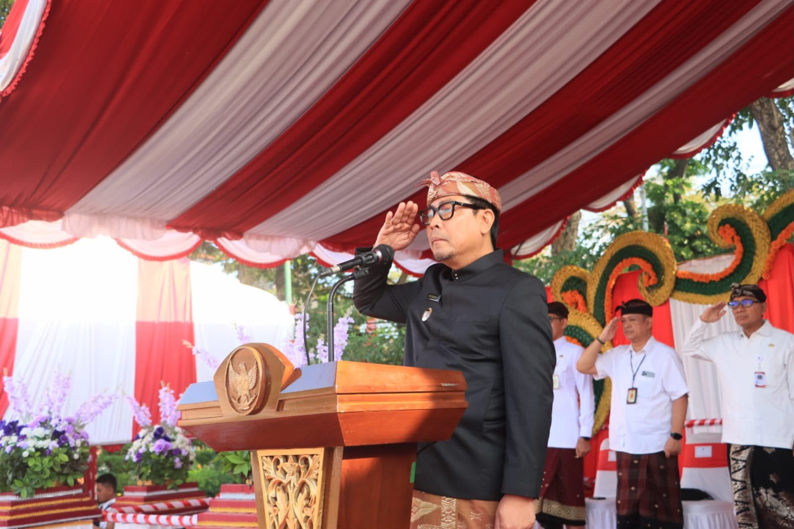 1000724743