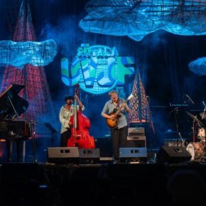 Harmoni-generasi-Z-dan-veteran-Jazz-berpadu-di-Sthala-Ubud-Village-Jazz-Festival-2026.-SUVJF