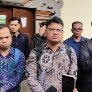 kuasa-hukum-tomi