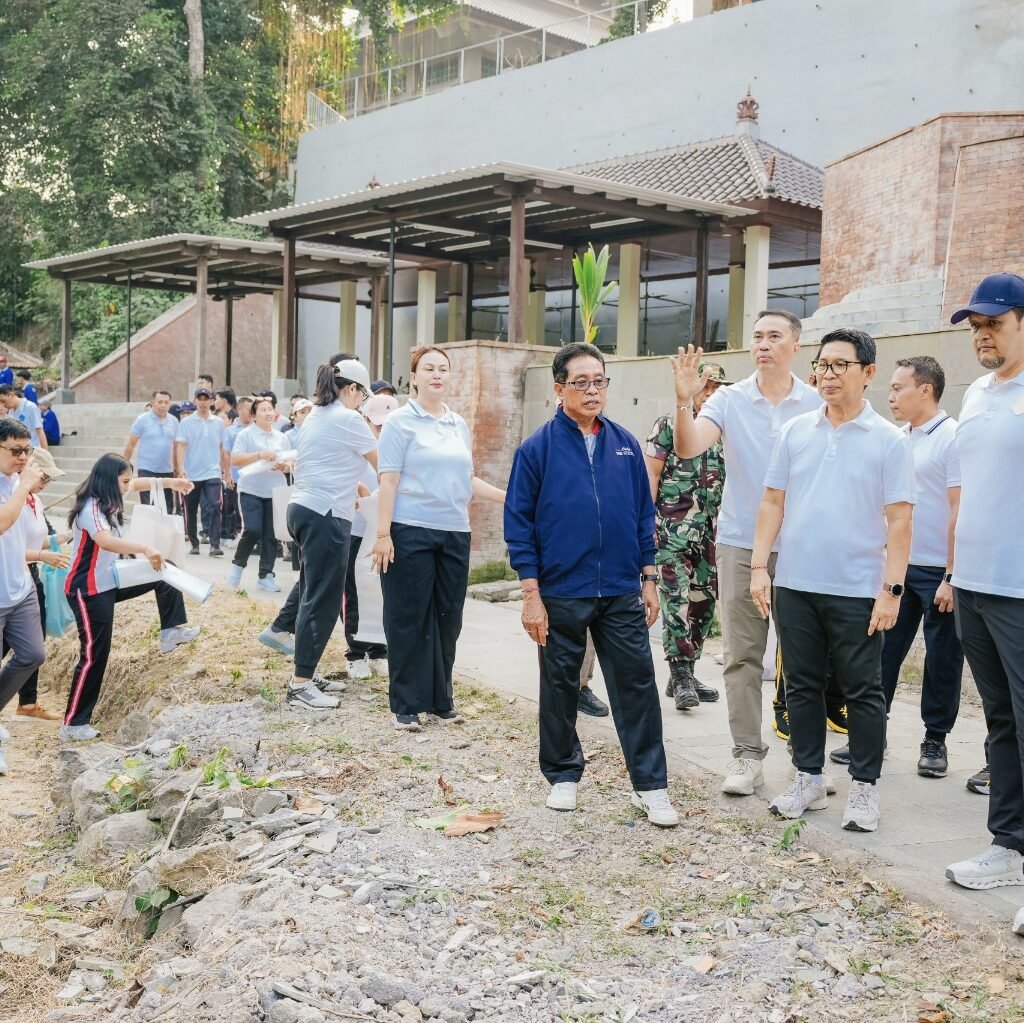 Aksi-Bersih-di-Area-Puspem-Badung-4