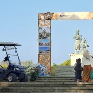 Kunjungan-wisatawan-di-Kawasan-The-Nusa-Dua-Badung