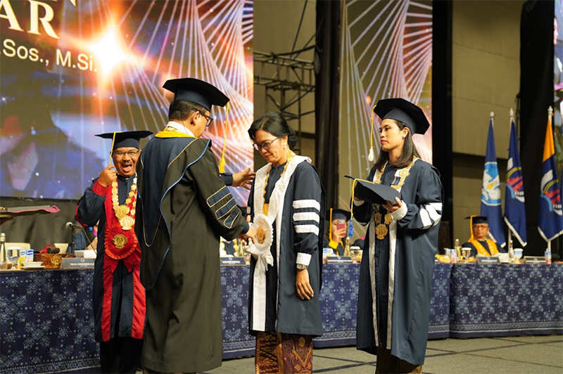 Prof.-widhiasthini-